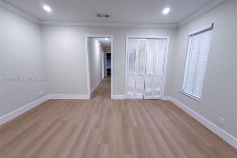 House in West Palm Beach, Florida 3 bedrooms, 156.63 sq.m. № 2007773 - photo 18