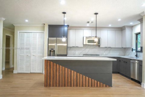 House in West Palm Beach, Florida 3 bedrooms, 156.63 sq.m. № 2007773 - photo 2