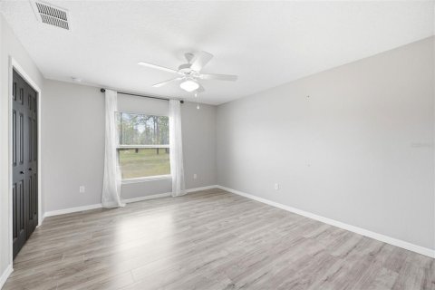 House in Weeki Wachee, Florida 4 bedrooms, 327.76 sq.m. № 2118125 - photo 28