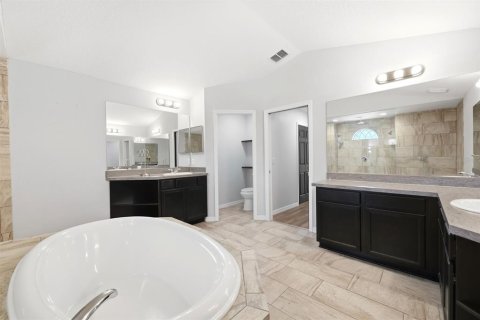 House in Weeki Wachee, Florida 4 bedrooms, 327.76 sq.m. № 2118125 - photo 21