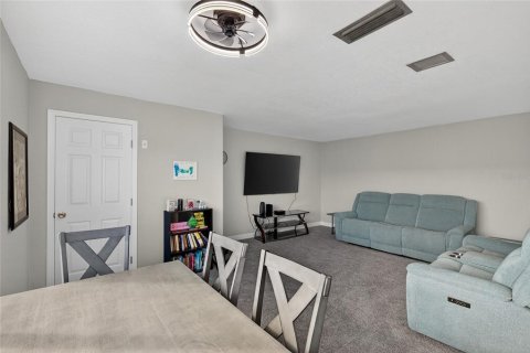 Copropriété à vendre à Saint Petersburg, Floride: 2 chambres, 105.44 m2 № 2166325 - photo 10
