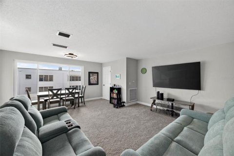 Copropriété à vendre à Saint Petersburg, Floride: 2 chambres, 105.44 m2 № 2166325 - photo 6