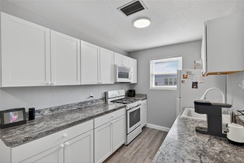 Copropriété à vendre à Saint Petersburg, Floride: 2 chambres, 105.44 m2 № 2166325 - photo 13