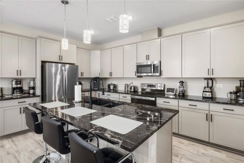 Villa ou maison à vendre à DeLand, Floride: 4 chambres, 192.77 m2 № 2133561 - photo 2