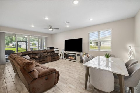 Villa ou maison à vendre à DeLand, Floride: 4 chambres, 192.77 m2 № 2133561 - photo 6