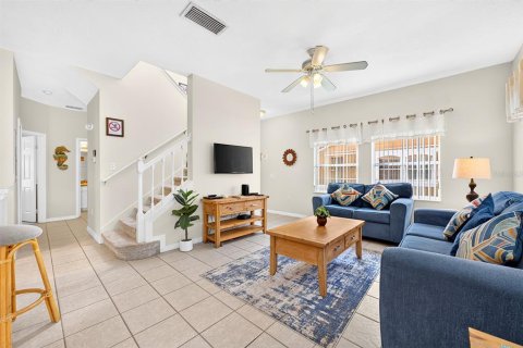 Touwnhouse à vendre à Kissimmee, Floride: 4 chambres, 151.99 m2 № 2436700 - photo 5