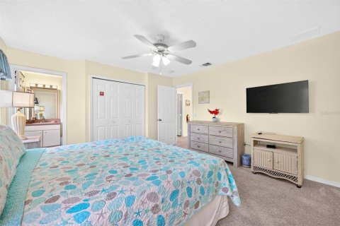 Touwnhouse à vendre à Kissimmee, Floride: 4 chambres, 151.99 m2 № 2436700 - photo 17