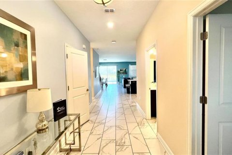 Villa ou maison à louer à Davenport, Floride: 8 chambres, 363.15 m2 № 1522331 - photo 10