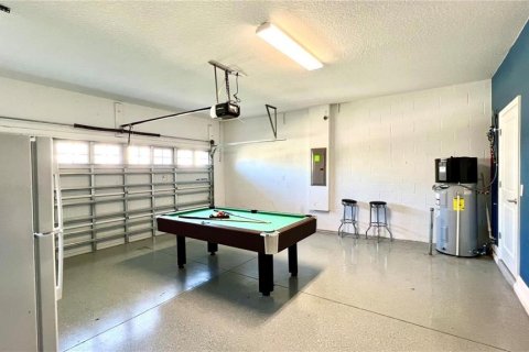House in Davenport, Florida 8 bedrooms, 363.15 sq.m. № 1522331 - photo 17