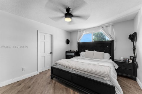 Touwnhouse à vendre à Miami, Floride: 2 chambres, 111.39 m2 № 2005133 - photo 12