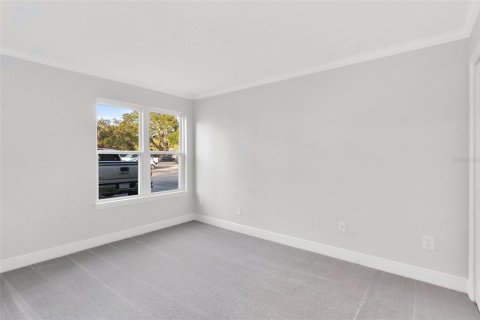 Condo in Wildwood, Florida, 2 bedrooms  № 1447111 - photo 16