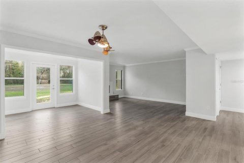 Condo in Wildwood, Florida, 2 bedrooms  № 1447111 - photo 9