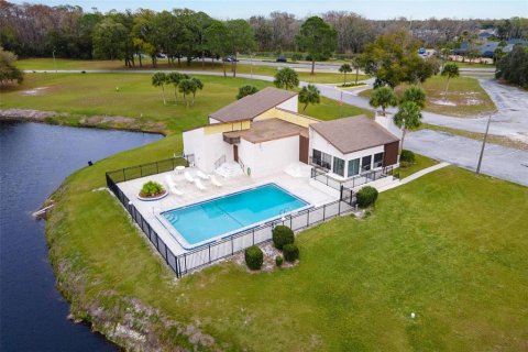Condo in Wildwood, Florida, 2 bedrooms  № 1447111 - photo 2