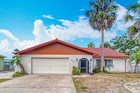 Casa en venta en Fruitland Park, Florida, 2 dormitorios, 161.28 m2 № 1659282 - foto 3
