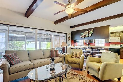 Casa en venta en Fruitland Park, Florida, 2 dormitorios, 161.28 m2 № 1659282 - foto 21