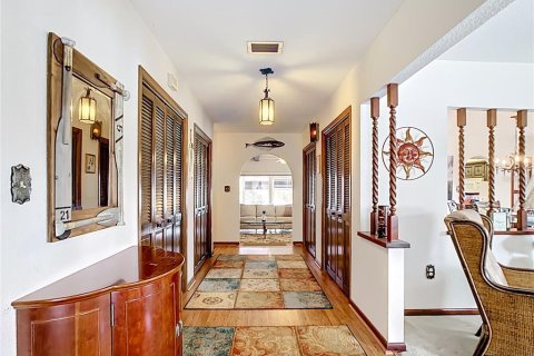 Casa en venta en Fruitland Park, Florida, 2 dormitorios, 161.28 m2 № 1659282 - foto 5