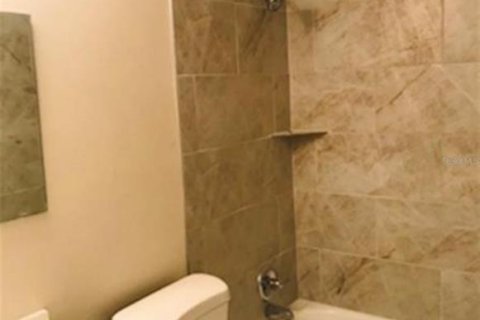 Casa en alquiler en New Port Richey, Florida, 3 dormitorios, 95.88 m2 № 1791299 - foto 6