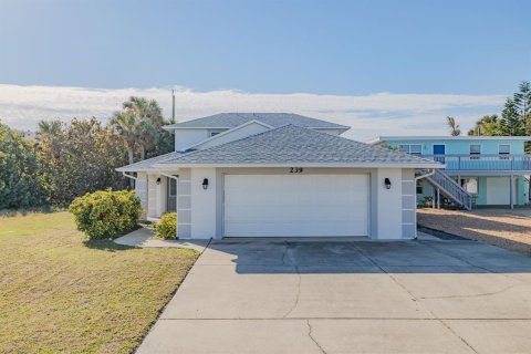 House in New Smyrna Beach, Florida 3 bedrooms, 185.34 sq.m. № 1559734 - photo 3