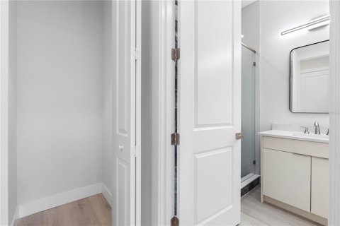Adosado en venta en Tampa, Florida, 3 dormitorios, 151.99 m2 № 2214252 - foto 7