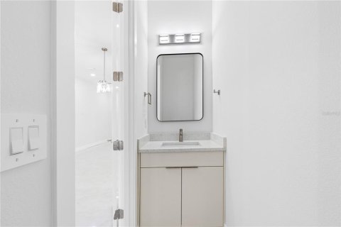 Adosado en venta en Tampa, Florida, 3 dormitorios, 151.99 m2 № 2214252 - foto 21