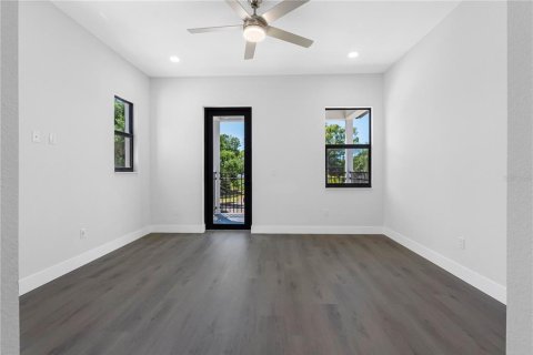 Adosado en venta en Tampa, Florida, 3 dormitorios, 151.99 m2 № 2214252 - foto 30