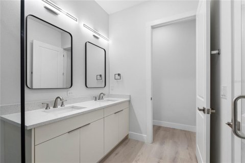 Adosado en venta en Tampa, Florida, 3 dormitorios, 151.99 m2 № 2214252 - foto 16