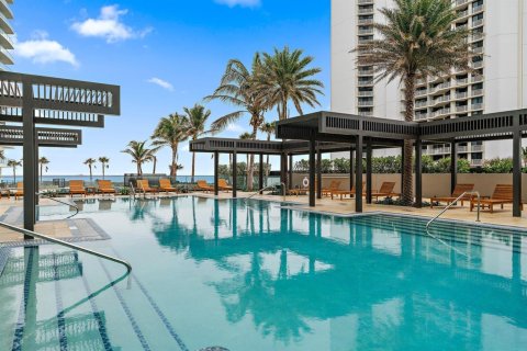 Condo in Riviera Beach, Florida, 2 bedrooms  № 2176127 - photo 13