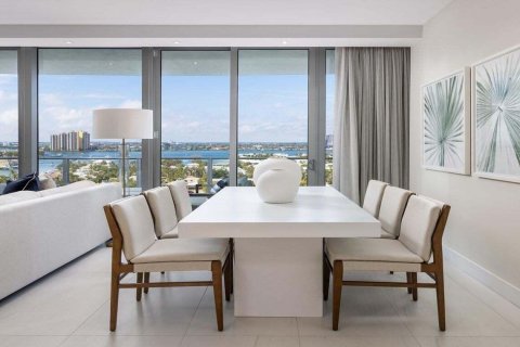 Condo in Riviera Beach, Florida, 2 bedrooms  № 2176127 - photo 2