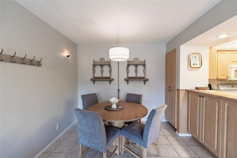 Condominio en venta en Port Charlotte, Florida, 2 dormitorios, 83.52 m2 № 2117516 - foto 8