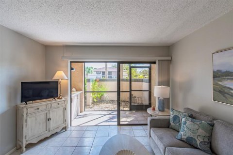 Condominio en venta en Port Charlotte, Florida, 2 dormitorios, 83.52 m2 № 2117516 - foto 7