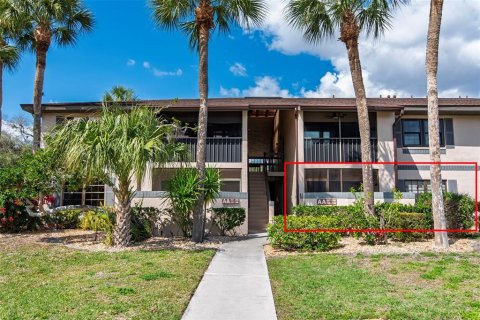 Condo in Port Charlotte, Florida, 2 bedrooms № 2117516