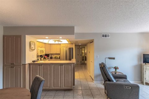 Condominio en venta en Port Charlotte, Florida, 2 dormitorios, 83.52 m2 № 2117516 - foto 10