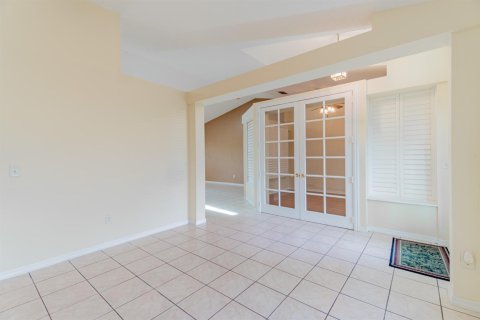 House in Port St. Lucie, Florida 3 bedrooms, 186.36 sq.m. № 2385434 - photo 7