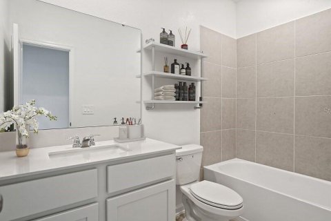 Townhouse in Davenport, Florida 3 bedrooms, 151.15 sq.m. № 1906774 - photo 7