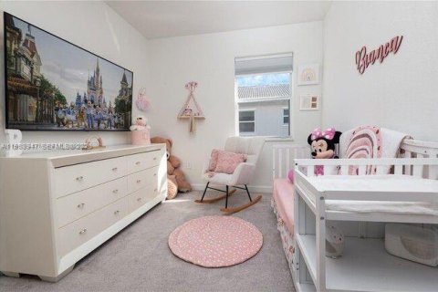 Снять в аренду таунхаус в Хомстед, Флорида 4 спальни, № 2048620 - фото 11