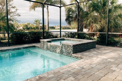Casa en venta en Lakewood Ranch, Florida, 3 dormitorios, 230.49 m2 № 1718574 - foto 5
