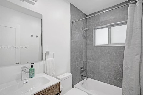 Villa ou maison à louer à Oakland Park, Floride: 3 chambres, 133.13 m2 № 2033788 - photo 23