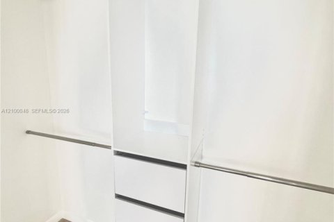 Copropriété à louer à Hallandale Beach, Floride: 2 chambres, 118.91 m2 № 2402108 - photo 25