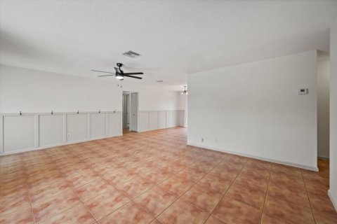Casa en venta en Royal Palm Beach, Florida, 3 dormitorios, 116.31 m2 № 2266227 - foto 6
