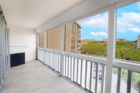 Condominio en venta en Lauderhill, Florida, 2 dormitorios, 107.77 m2 № 1691491 - foto 21