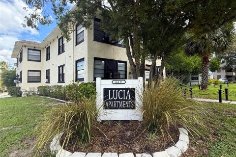 Apartment in Winter Haven, Florida 1 bedroom, 54.35 sq.m. № 2394215 - photo 14