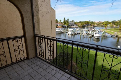Condominio en alquiler en Tampa, Florida, 3 dormitorios, 154.96 m2 № 1876931 - foto 14