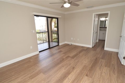 Condominio en alquiler en Tampa, Florida, 3 dormitorios, 154.96 m2 № 1876931 - foto 12