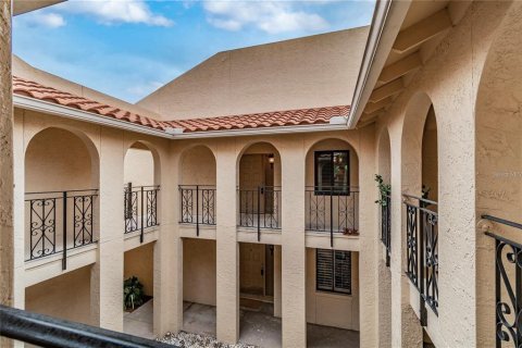 Condominio en alquiler en Tampa, Florida, 3 dormitorios, 154.96 m2 № 1876931 - foto 4