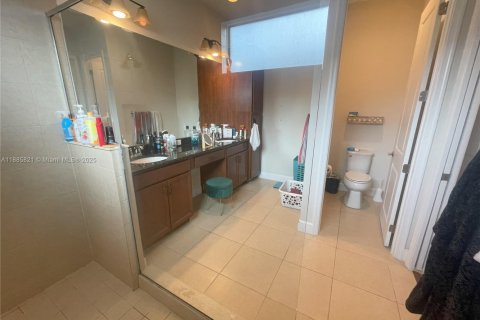 Купить виллу или дом в Уэстлейк, Флорида 4 спальни, 214.14м2, № 2019075 - фото 25