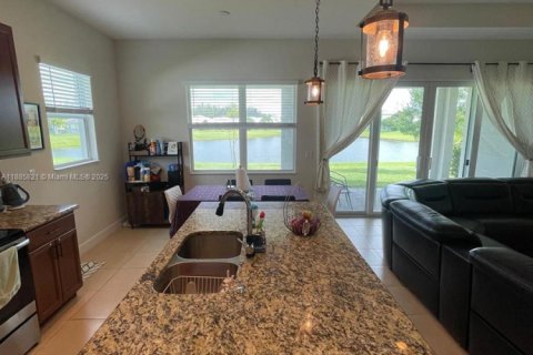 Купить виллу или дом в Уэстлейк, Флорида 4 спальни, 214.14м2, № 2019075 - фото 14