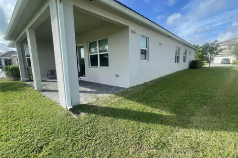 Купить виллу или дом в Уэстлейк, Флорида 4 спальни, 214.14м2, № 2019075 - фото 4