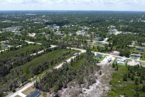 Propiedad comercial en venta en Lehigh Acres, Florida № 2184056 - foto 18