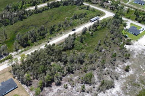 Propiedad comercial en venta en Lehigh Acres, Florida № 2184056 - foto 16