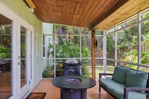 Villa ou maison à vendre à Palm City, Floride: 4 chambres, 236.06 m2 № 2245755 - photo 8